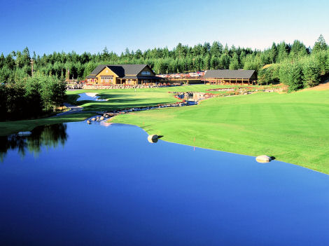 Trophy_Lake_Hole_18_Club_House_002.jpg